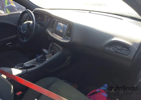 2017 Dodge Challenger Sxt из США, поврежденный, VIN 2C3CDZAG6HH599970